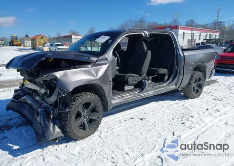 2021 Ram 1500 Big Horn 4X4 5'7 Box z USA, uszkodzony, nr VIN 1C6RRFFG5MN621593